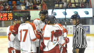 Fanoušci Mory založili transparentní účet pro hokejisty