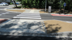 Přechod v Hněvotínské ulici je hotový