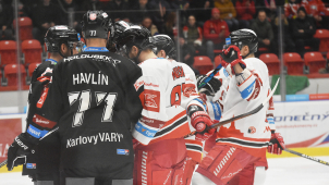 Hokejisté HC Olomouc proti Varům nedohráli