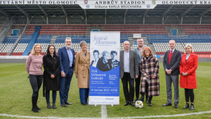 Vojta Dyk, Janek Ledecký a Eva Urbanová na Andrově stadionu!
