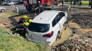 Havárie: Na Nové ulici jsou řeky a jezera