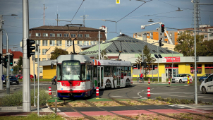 Falešný účet na facebooku nabízí půlroční jízdenku za dvě eura