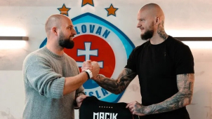 Brankář Macík odešel z SK Sigma do Slovanu Bratislava