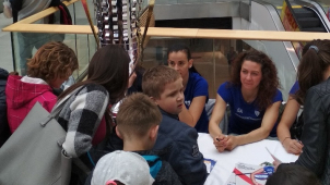 Volejbalistky zahájily výstavu v Šantovce