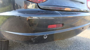 Opilý řidič v Uničově naboural při parkování do jiného auta