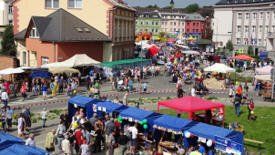 Léto u zámku nabídne hity legendárních kapel a úspěšné filmy