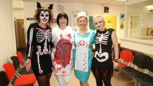 Policisté oslavili Halloween tím, že darovali krev