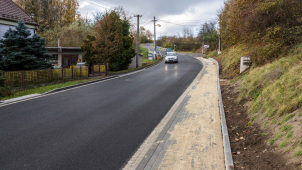 Jiráskova ulice v Konici má nový povrch