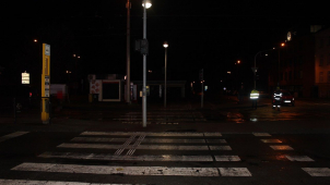 Řidič v Olomouci v noci srazil chodkyni na přechodu