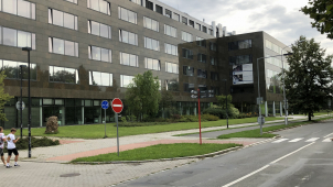 Pozitivní test na koronavirus u studenta UP