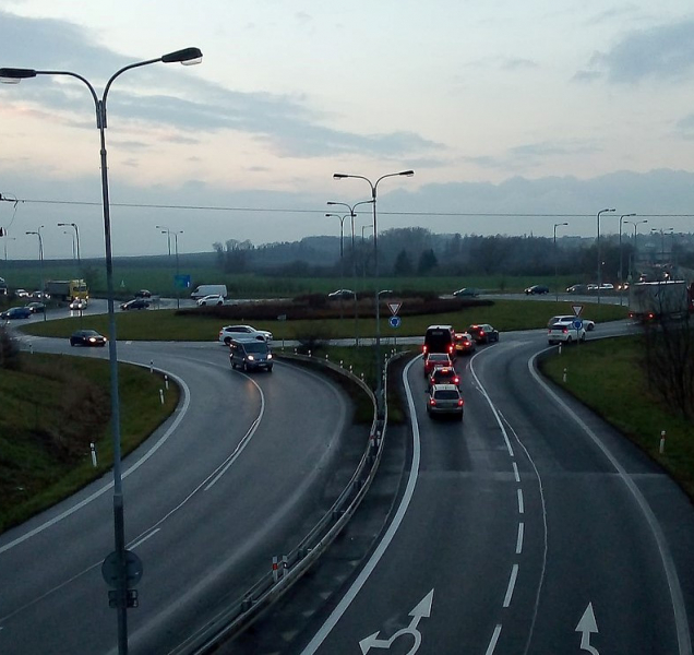 Kolony u Globusu? Nejspíš do roku 2026