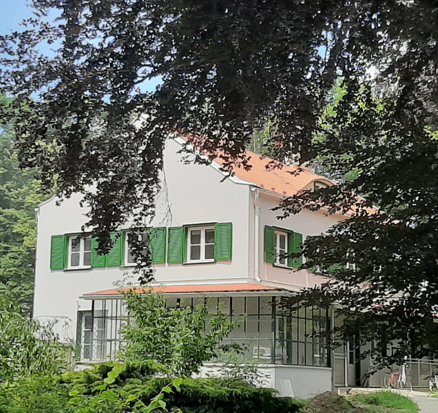 V areálu dětského domova vyrůstá prostor pro zácvik matek