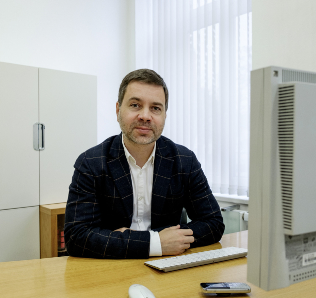 Zaměstnávat na magistrátu 720 úředníků je zbytečně moc