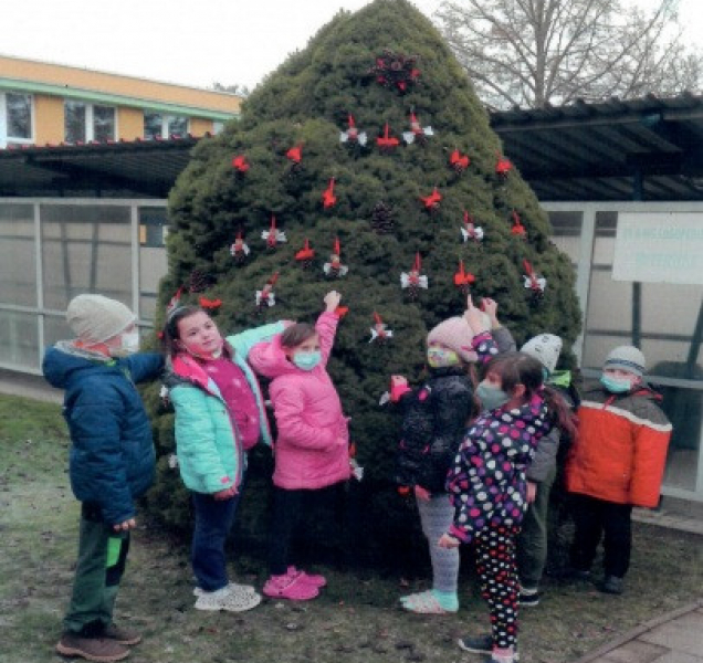 Olomoucké děti opět soutěžily ve zdobení stromečku