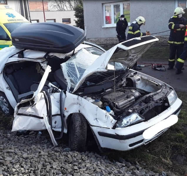 Tragická nehoda u Olomouce: Řidič srážku nepřežil