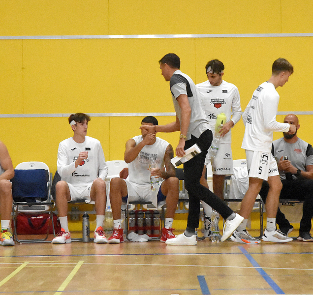 BK REDSTONE proti Ostravě o první domácí výhru