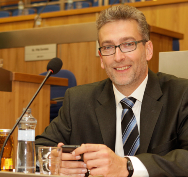 Primátor Miroslav Žbánek: O zvýšení počtu kamer v parcích se neuvažuje. Sázíme na četnější kontroly policistů v terénu.