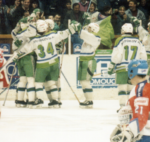 Čtvrtstoletí hokejového titulu: Bez účasti klubu!