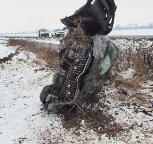 Místo sebevraždy vražda. Vážně zraněnou ženu našli na ulici, zemřela v nemocnici