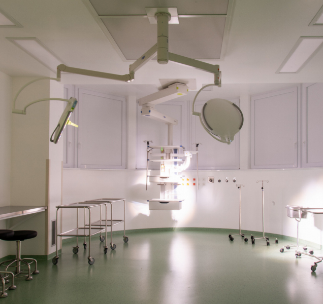 Olomoucká fakultka má nový zákrokový sál na ortopedii