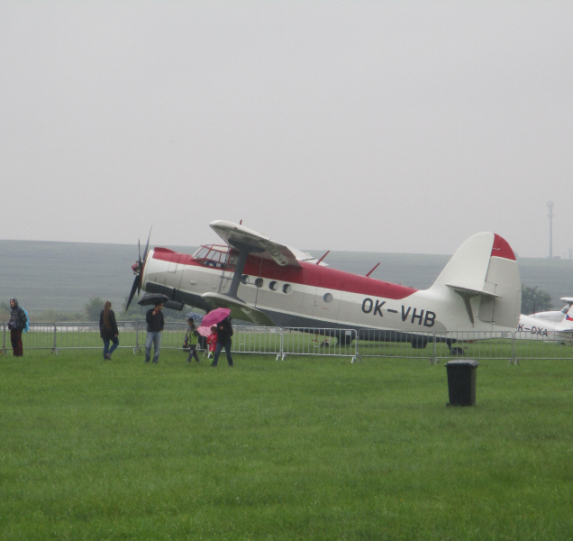 Déšť byl proti, pořadatelé ale Letecký den zvládli