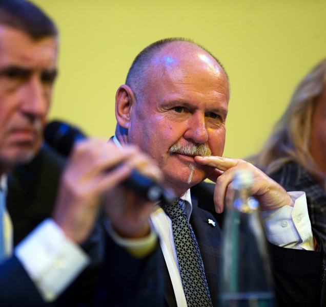 Na konferenci pro živnostníky dorazil do Olomouce i Babiš