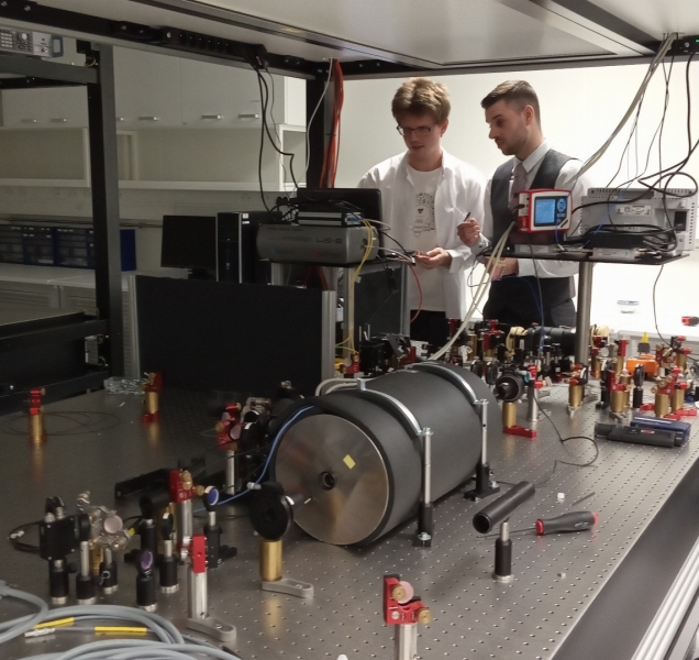 FOTO: Olomoucká přírodověda se chlubí moderními laboratořemi