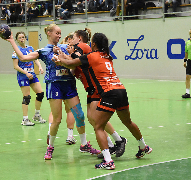 Házenkářky Zory si poradily i s Veselím