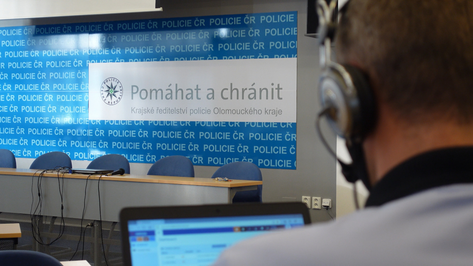 Olomoučtí policisté opět pomáhají hygienikům s trasováním