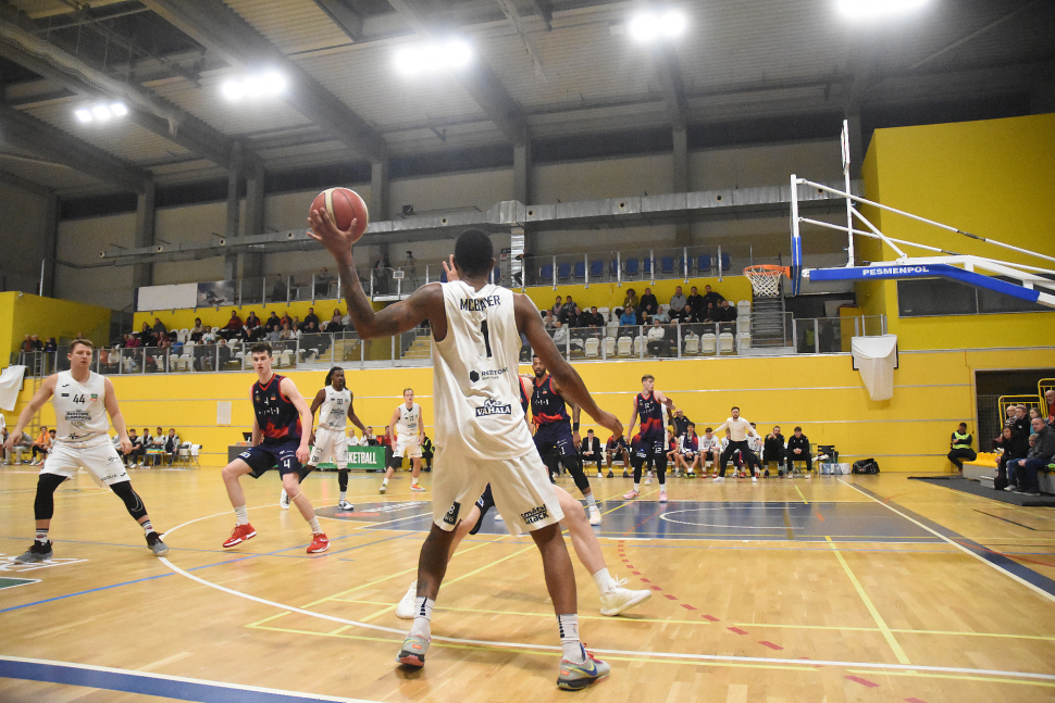 Basketbalisté BK REDSTONE dohrávku v Písku prohráli